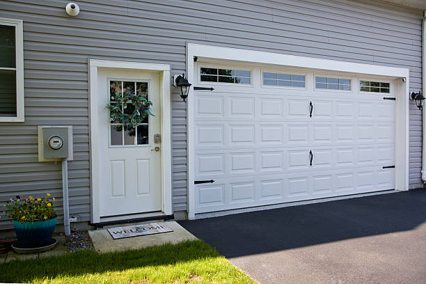 24/7 Emergency Garage Door Panel Replacement experts in Dana, NC